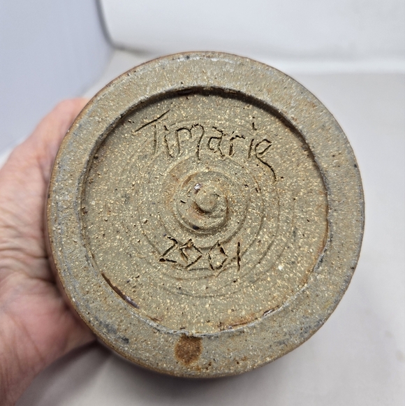 Studio Pottery Handmade Vase Signed Ti Marie 2001 Vintage Earth Tone Brown-Black - Picture 6 of 10